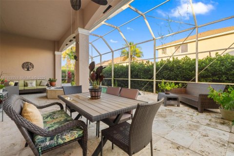 Купить виллу или дом в Пемброк-Пайнс, Флорида 3 спальни, 224.27м2, № 1991076 - фото 25