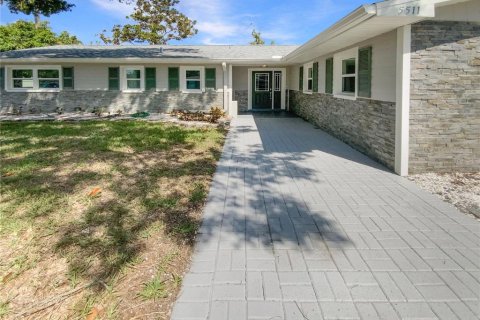 Casa en venta en New Port Richey, Florida, 3 dormitorios, 150.69 m2 № 1803855 - foto 1