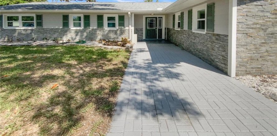 Casa en New Port Richey, Florida 3 dormitorios, 150.69 m2 № 1803855