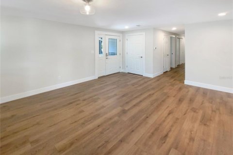 Casa en venta en New Port Richey, Florida, 3 dormitorios, 150.69 m2 № 1803855 - foto 11