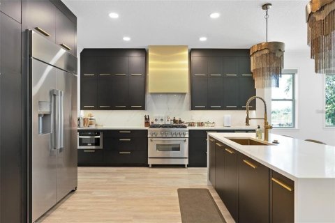 Casa en venta en Orlando, Florida, 5 dormitorios, 354.42 m2 № 2144138 - foto 6