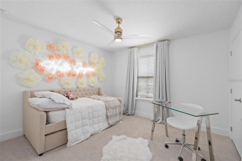 Casa en venta en Orlando, Florida, 5 dormitorios, 354.42 m2 № 2144138 - foto 28
