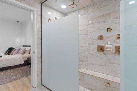 Casa en venta en Orlando, Florida, 5 dormitorios, 354.42 m2 № 2144138 - foto 19