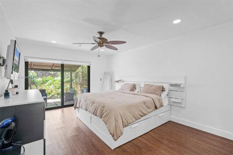 Casa en venta en Miami, Florida, 3 dormitorios, 154.96 m2 № 1848953 - foto 26
