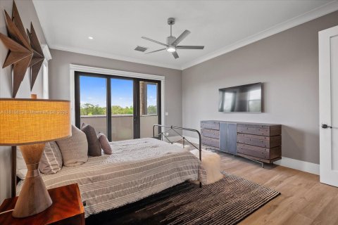 Casa en venta en Port St. Lucie, Florida, 6 dormitorios, 1039.48 m2 № 1961259 - foto 18