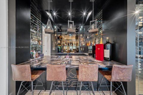 Casa en venta en Port St. Lucie, Florida, 6 dormitorios, 1039.48 m2 № 1961259 - foto 11