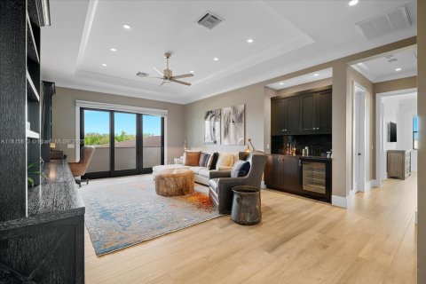 Casa en venta en Port St. Lucie, Florida, 6 dormitorios, 1039.48 m2 № 1961259 - foto 16