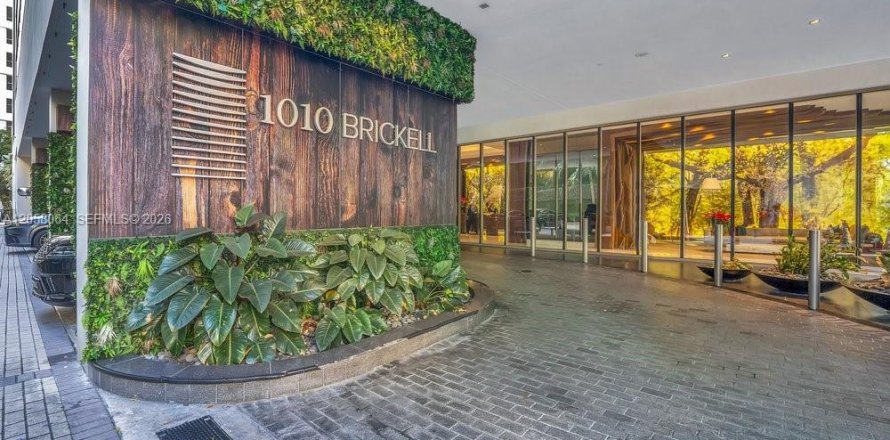 Studio à Condo à Miami, Floride  № 2169223