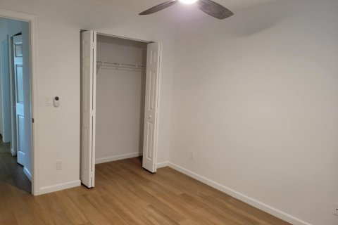 Casa en alquiler en Stuart, Florida, 3 dormitorios, 105.35 m2 № 1093057 - foto 1