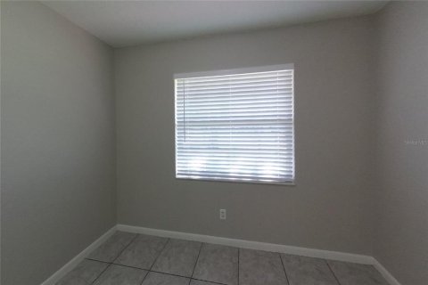 Villa ou maison à louer à Tampa, Floride: 4 chambres, 155.33 m2 № 2386700 - photo 12