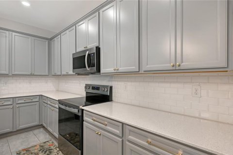 House in Parrish, Florida 4 bedrooms, 219.99 sq.m. № 2126977 - photo 14