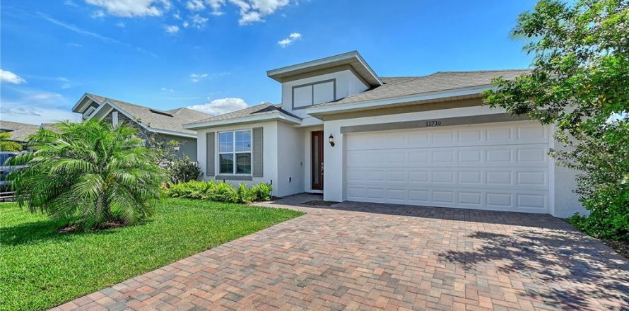 House in Parrish, Florida 4 bedrooms, 219.99 sq.m. № 2126977