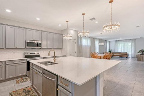 House in Parrish, Florida 4 bedrooms, 219.99 sq.m. № 2126977 - photo 3
