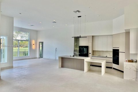 Casa en venta en Weston, Florida, 5 dormitorios, 337.79 m2 № 1895375 - foto 15