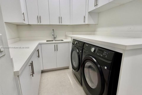 Casa en venta en Weston, Florida, 5 dormitorios, 337.79 m2 № 1895375 - foto 14