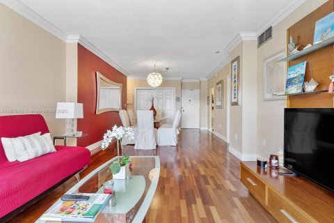 Copropriété à louer à Hallandale Beach, Floride: 1 chambre, 80.82 m2 № 1926205 - photo 5