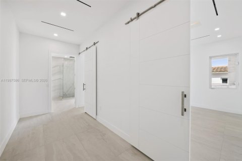Villa ou maison à louer à Fort Lauderdale, Floride: 5 chambres, 264.77 m2 № 2063434 - photo 25