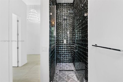 Villa ou maison à louer à Fort Lauderdale, Floride: 5 chambres, 264.77 m2 № 2063434 - photo 22