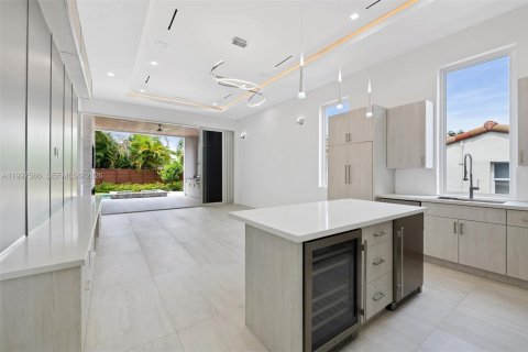 Villa ou maison à louer à Fort Lauderdale, Floride: 5 chambres, 264.77 m2 № 2063434 - photo 6