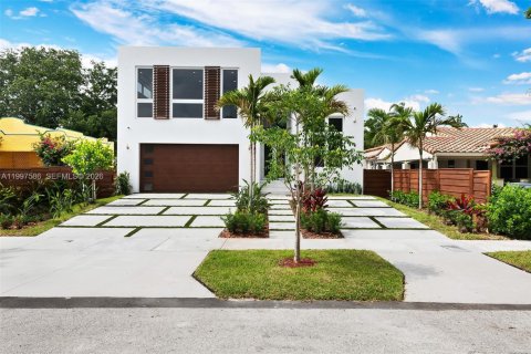 Villa ou maison à Fort Lauderdale, Floride 5 chambres, 264.77 m2 № 2063434