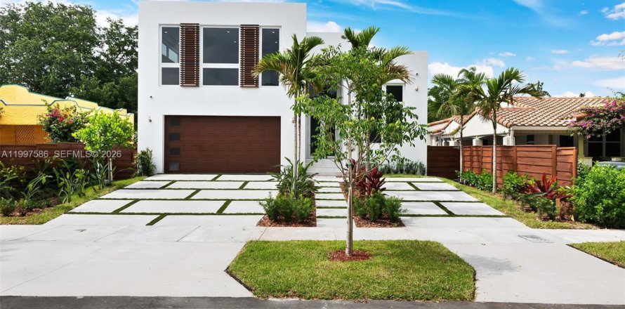 Villa ou maison à Fort Lauderdale, Floride 5 chambres, 264.77 m2 № 2063434