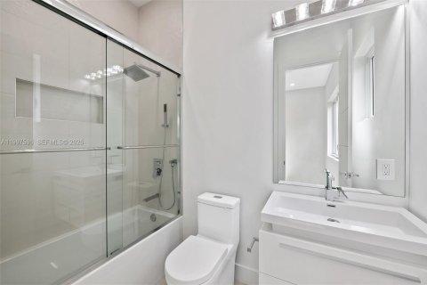 Villa ou maison à louer à Fort Lauderdale, Floride: 5 chambres, 264.77 m2 № 2063434 - photo 18