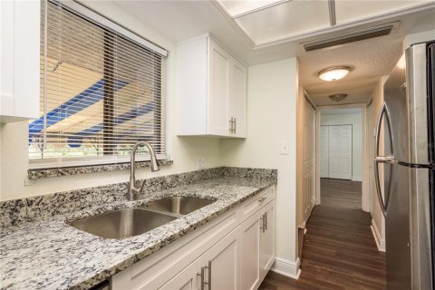 Copropriété à vendre à Tarpon Springs, Floride: 2 chambres, 78.97 m2 № 1547526 - photo 16