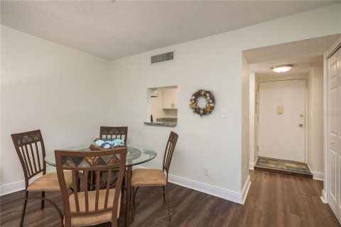 Copropriété à vendre à Tarpon Springs, Floride: 2 chambres, 78.97 m2 № 1547526 - photo 12