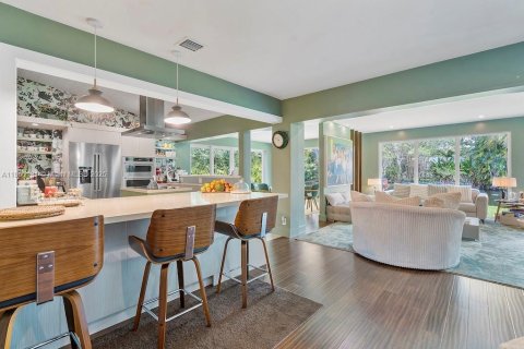 Casa en venta en Miami, Florida, 3 dormitorios, 253.53 m2 № 1891919 - foto 10