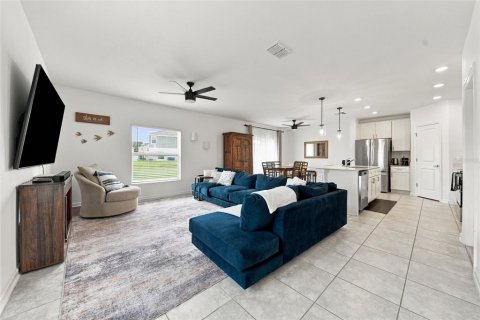 House in Lake Wales, Florida 4 bedrooms, 179.58 sq.m. № 2384379 - photo 11