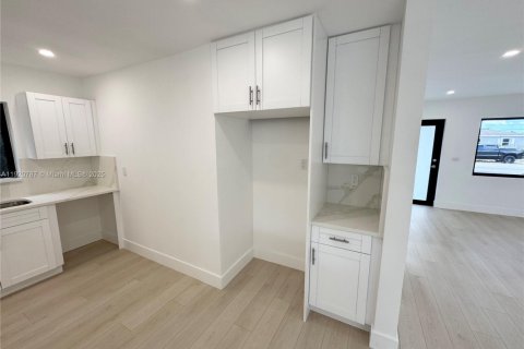 Villa ou maison à vendre à Miami Gardens, Floride: 3 chambres, 115.94 m2 № 1975174 - photo 20