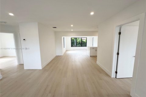 Villa ou maison à vendre à Miami Gardens, Floride: 3 chambres, 115.94 m2 № 1975174 - photo 9