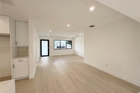 Villa ou maison à vendre à Miami Gardens, Floride: 3 chambres, 115.94 m2 № 1975174 - photo 26