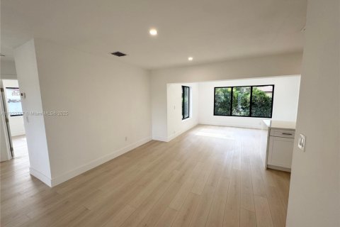 Villa ou maison à vendre à Miami Gardens, Floride: 3 chambres, 115.94 m2 № 1975174 - photo 10