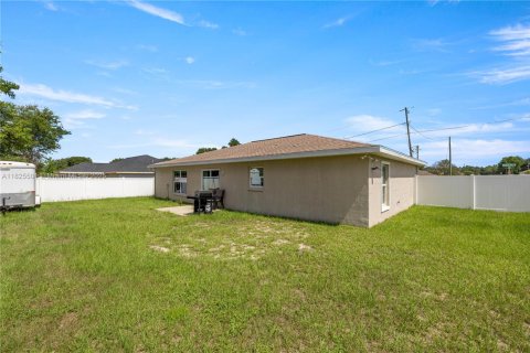 House in Ocala, Florida 3 bedrooms, 126.35 sq.m. № 1809510 - photo 17