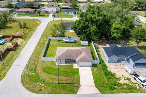 House in Ocala, Florida 3 bedrooms, 126.35 sq.m. № 1809510 - photo 20