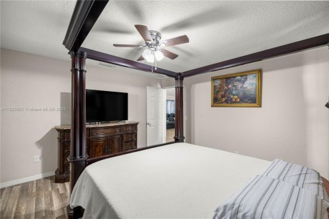 House in Ocala, Florida 3 bedrooms, 126.35 sq.m. № 1809510 - photo 13