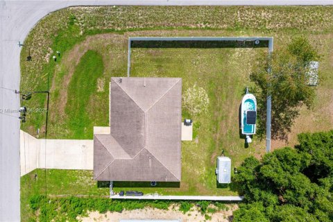 House in Ocala, Florida 3 bedrooms, 126.35 sq.m. № 1809510 - photo 23