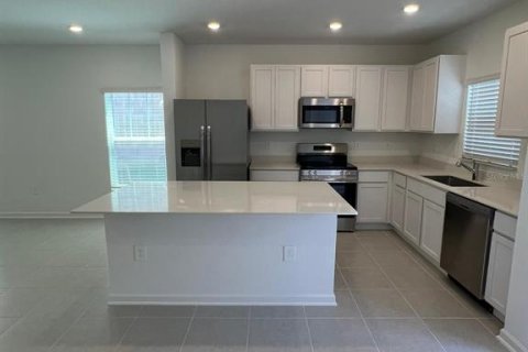 Touwnhouse à louer à Orlando, Floride: 4 chambres, 174.66 m2 № 1900276 - photo 5