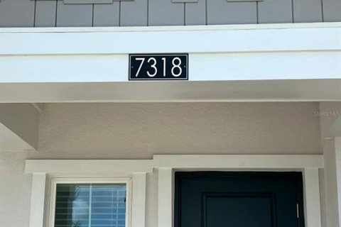Touwnhouse à louer à Orlando, Floride: 4 chambres, 174.66 m2 № 1900276 - photo 2