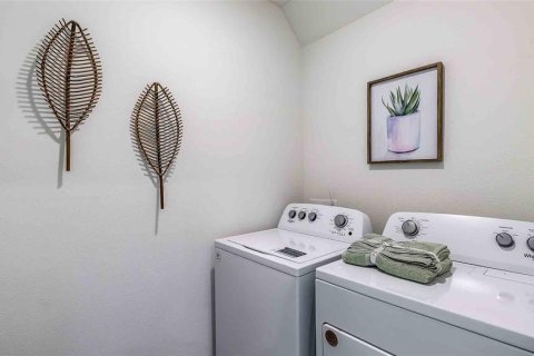 Casa en venta en Lakewood Ranch, Florida, 5 dormitorios, 242.01 m2 № 1785303 - foto 14