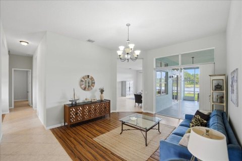 Villa ou maison à vendre à Port St. Lucie, Floride: 4 chambres, 273.41 m2 № 2428488 - photo 5