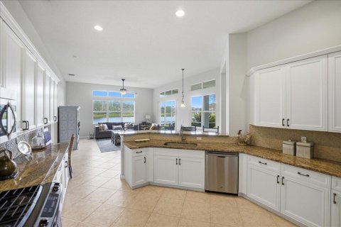 Villa ou maison à vendre à Port St. Lucie, Floride: 4 chambres, 273.41 m2 № 2428488 - photo 6