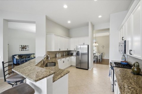 Villa ou maison à vendre à Port St. Lucie, Floride: 4 chambres, 273.41 m2 № 2428488 - photo 10