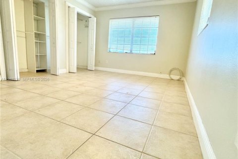 Купить кондоминиум в Майами, Флорида 2 спальни, 105.91м2, № 2049596 - фото 12