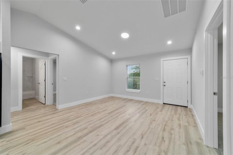 Купить виллу или дом в Даннеллон, Флорида 6 комнат, 98.29м2, № 1870361 - фото 16