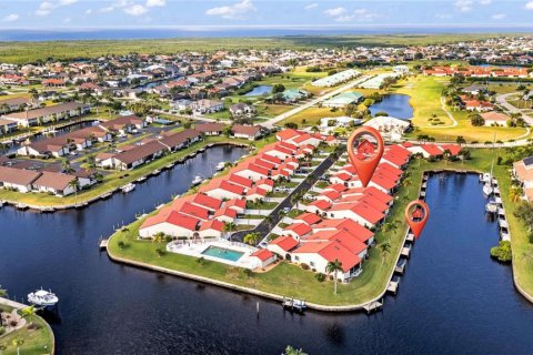 Купить виллу или дом в Пунта-Горда, Флорида 11 комнат, 133.87м2, № 2142318 - фото 2