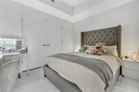 Condominio en venta en Miami, Florida, 1 dormitorio, 109.44 m2 № 1948472 - foto 23