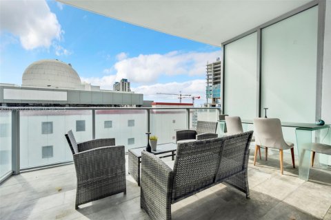 Condominio en venta en Miami, Florida, 1 dormitorio, 109.44 m2 № 1948472 - foto 14