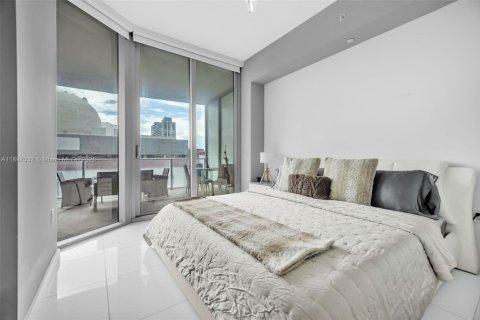 Condominio en venta en Miami, Florida, 1 dormitorio, 109.44 m2 № 1948472 - foto 20
